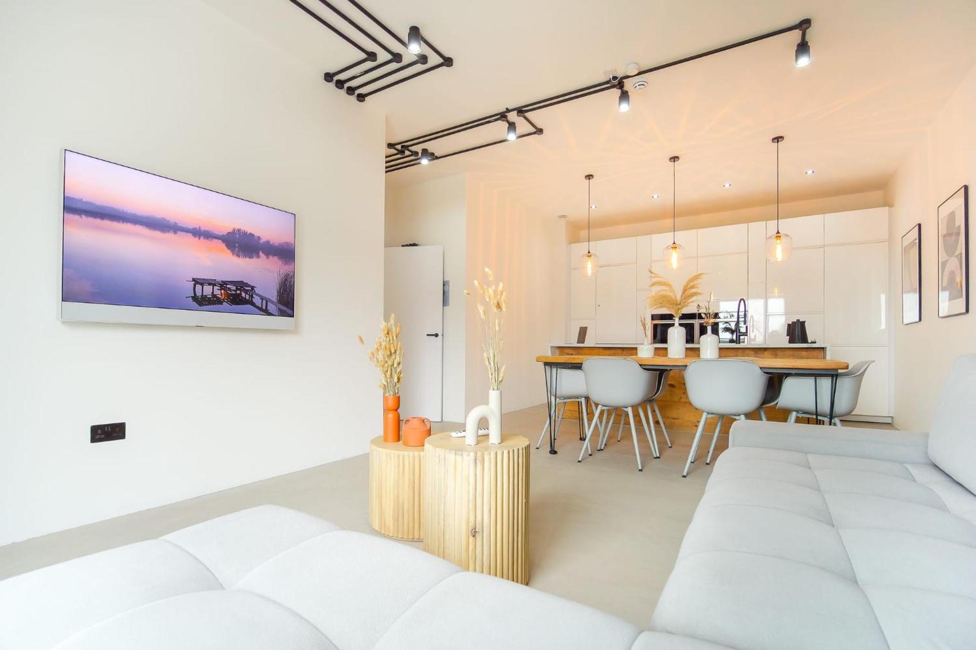 Scandinavian By The Heim Residences
